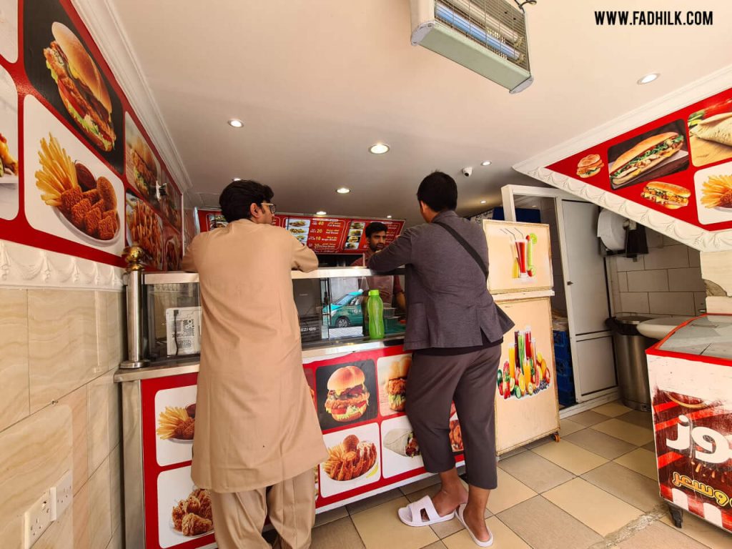 umrah diy fadhil beli makanan di kawasan pakistan 1